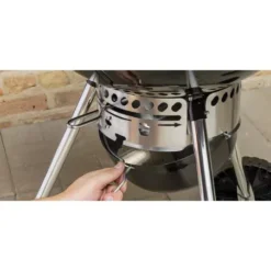 Barbecue Charbon Master-Touch Gbs 5750 - Black - WEBER -Célèbre Barbecue Magasin barbecue charbon master touch gbs e 5750 57 cm black 5